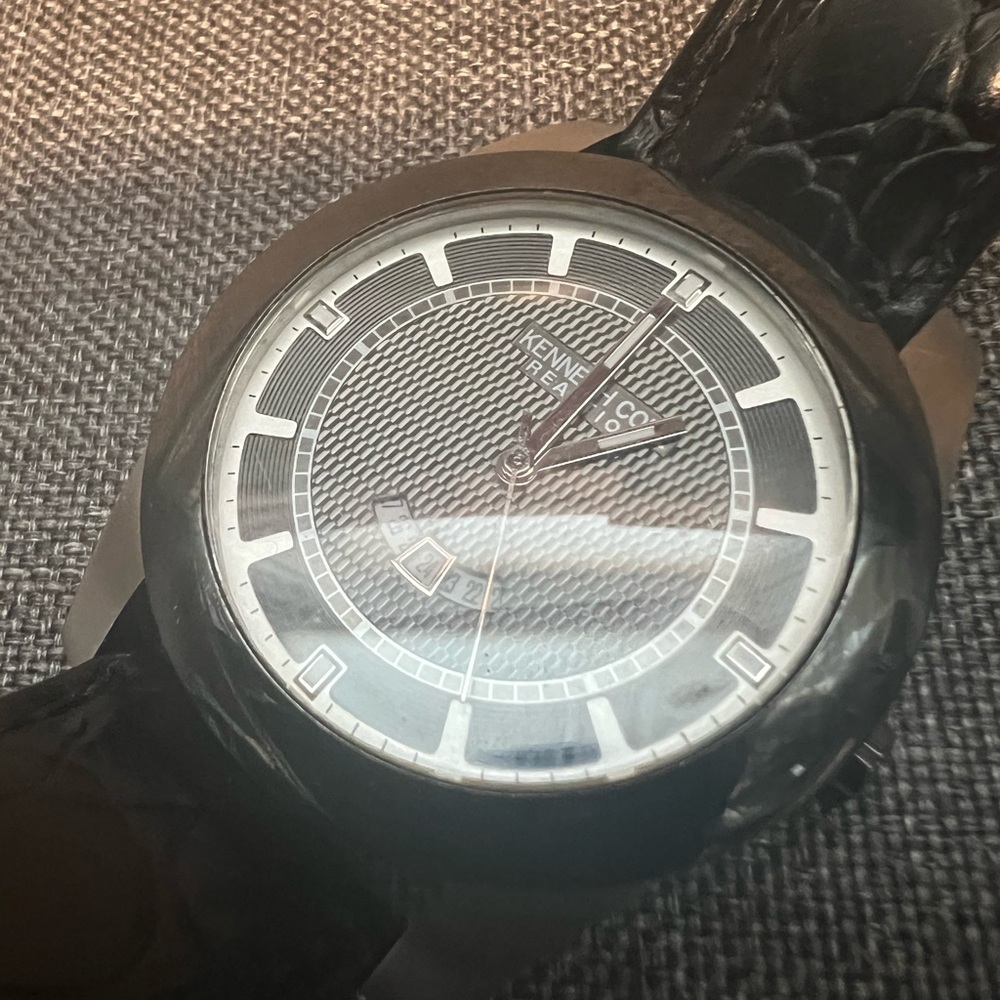 Kenneth Cole Reaction Black Leather Chronograph